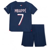 Paris Saint-Germain Kylian Mbappe #7 Replika babykläder Hemmaställ Barn 2023-24 Kortärmad (+ korta byxor)
